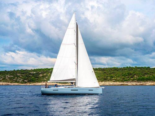 Sailing boat More 55 available for charter in Sibenik