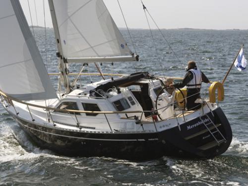 Sailboat Nauticat 321 for rent in Kasnas