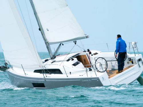 Segelyacht Oceanis 30.1 Yachtcharter in Port Olimpic Marina