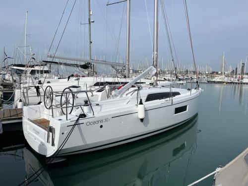 Segelyacht Oceanis 30.1 Yachtcharter in La Rochelle