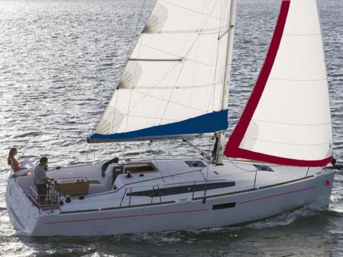 Segelyacht Oceanis 34 chartern in ACI Marina Dubrovnik