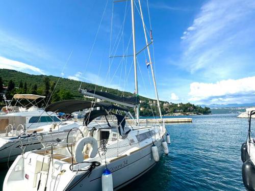 Segelyacht Oceanis 34 Yachtcharter in Icici Segelyacht Oceanis 34 Yachtcharter in Icici
