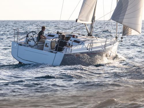 Yacht Oceanis 34 Yachtcharter in Sukosan Bibinje