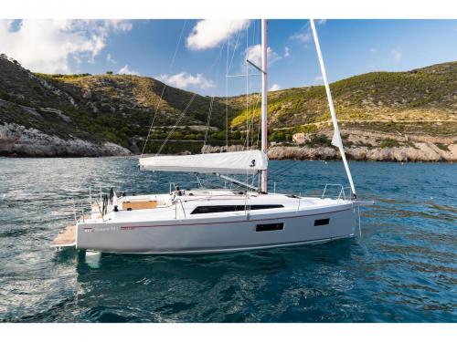 Segelyacht Oceanis 34 chartern in Portisco