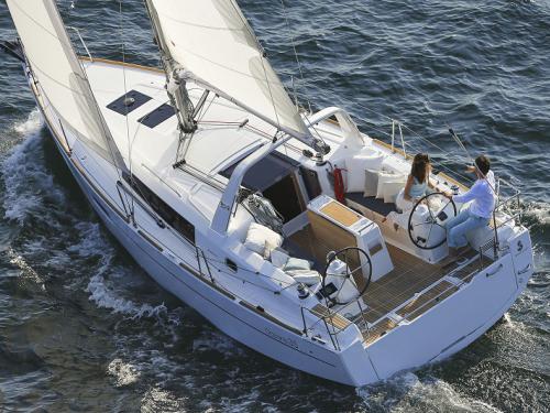 Sailing yacht Oceanis 35 available for charter in Trogir