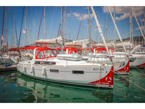 Segelboot Oceanis 35 chartern in Pomer Segelboot Oceanis 35 chartern in Pomer