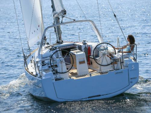 Segelyacht Oceanis 35 chartern in Marina di Portorosa
