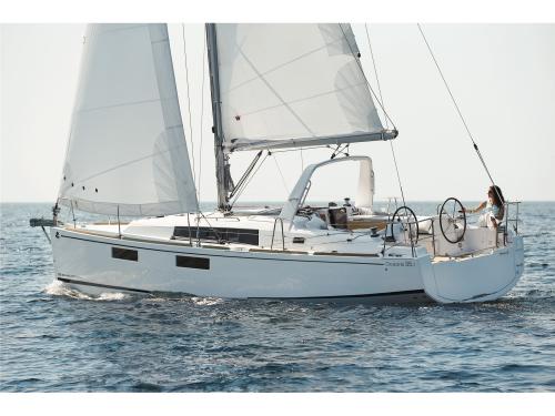 Segelboot Oceanis 35 chartern in Cannigione