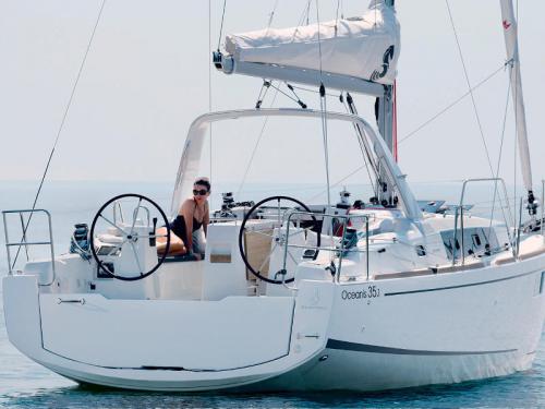 Yacht Oceanis 35.1 available for charter in Portorosa