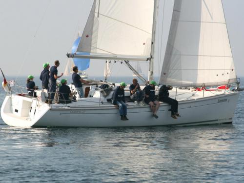 Segelyacht Oceanis 37 chartern in Heiligenhafen Yachthafen