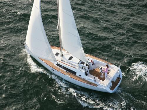 Segelyacht Oceanis 37 Yachtcharter in Mandraki Marina