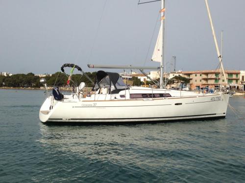 Segelyacht Oceanis 37 chartern in Marina Porto Colom