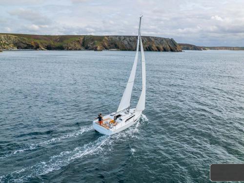 Segelboot Oceanis 37 chartern in Pula