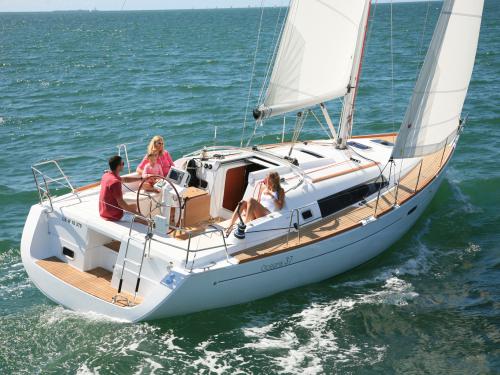 Yacht Oceanis 37 Yachtcharter in Lefkas