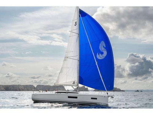 Segelboot Oceanis 37 Yachtcharter in Kos Stadt