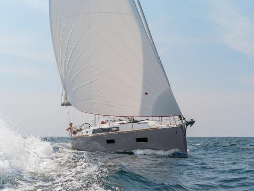 Sailing boat Oceanis 38 for rent in Trogir