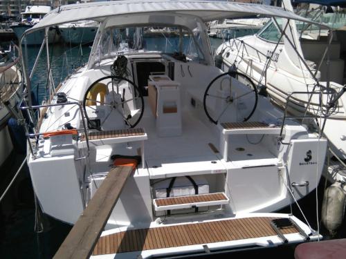 Sailing yacht Oceanis 38 for rent in Procida