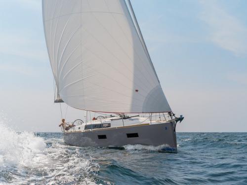 Yacht Oceanis 38 for hire in Procida