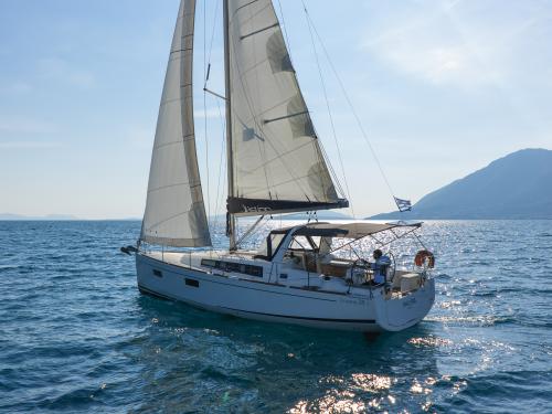 Segelyacht Oceanis 381 chartern in Lefkas