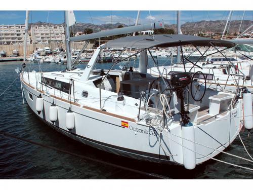 Sailing boat Oceanis 381 for charter in Port de Palma