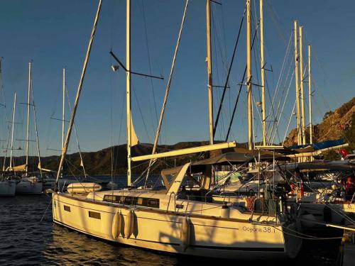Yacht Oceanis 381 available for charter in Port Goecek Marina