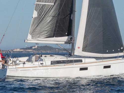 Segelyacht Oceanis 381 chartern in Krk