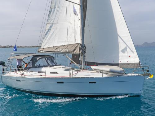 Sailboat Oceanis 393 for rent in Kos City