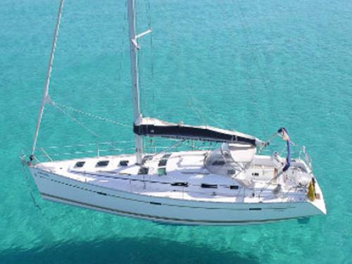 Yacht Oceanis 393 - Sailboat Charter Palau