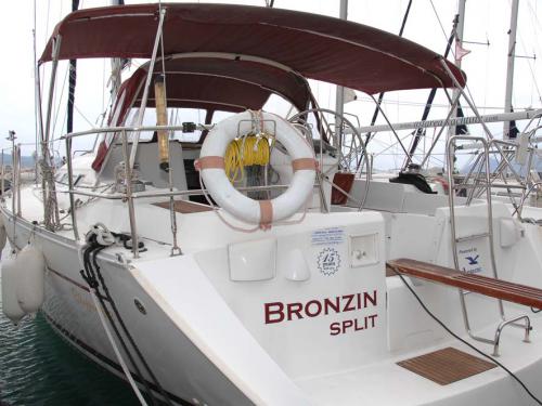 Sailboat Oceanis 393 Clipper available for charter in ACI Marina Split