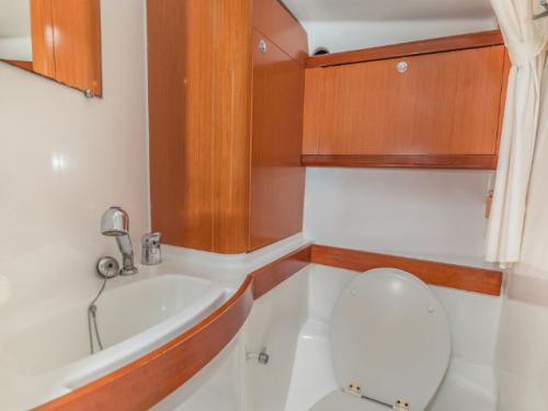 Yacht Oceanis 40 chartern in Fethiye