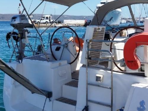 Segelboot Oceanis 40 chartern in Lavrio