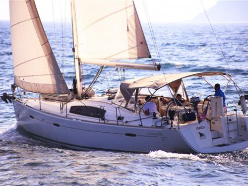 Segelboot Oceanis 40 Yachtcharter in Marina Eczanesi