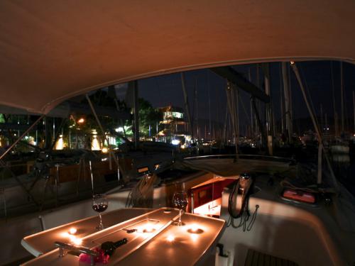 Sailing boat Oceanis 40 available for charter in Fethiye