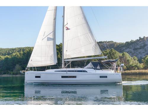 Segelyacht Oceanis 40 chartern in Skradin