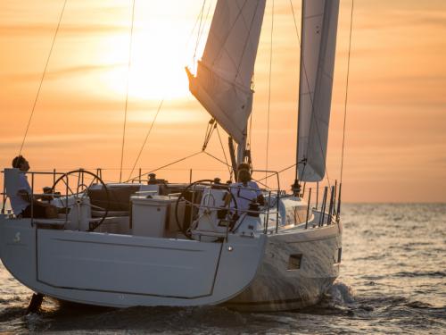 Yacht Oceanis 40 available for charter in Sukosan Bibinje