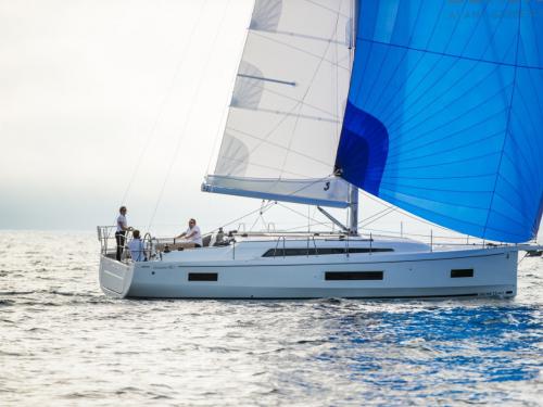 Segelboot Oceanis 40 chartern in Zadar Segelboot Oceanis 40 chartern in Zadar