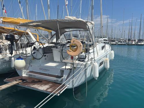 Segelyacht Oceanis 40 Yachtcharter in Marina Lefkas
