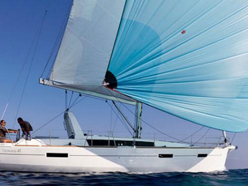 Sailboat Oceanis 41 for hire in Frenchtown Harbour Marina