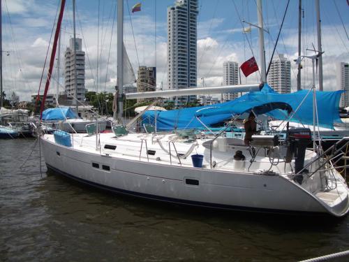 Yacht Oceanis 411 Yachtcharter in Santa Marta Marina