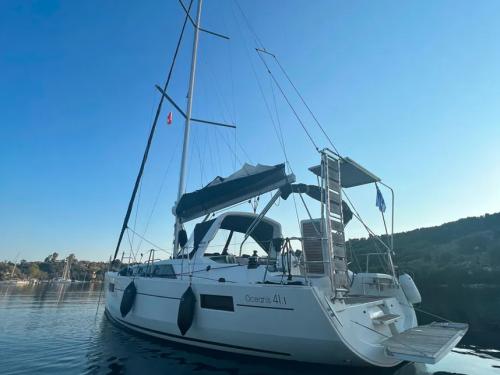 Segelyacht Oceanis 411 chartern in Lefkas