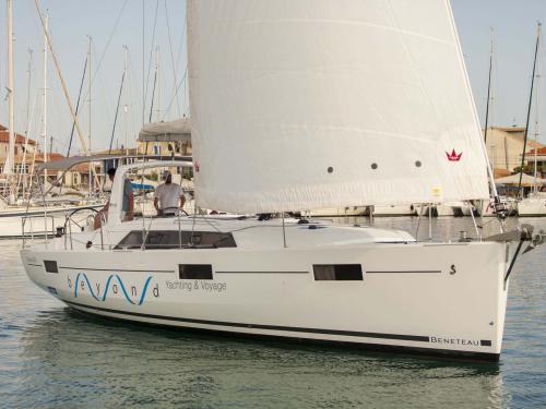Segelyacht Oceanis 411 chartern in Marina Lefkas
