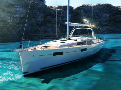 Sailing boat Oceanis 411 available for charter in Saint Mandrier sur Mer