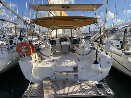 Segelboot Oceanis 411 chartern in Nea Peramos