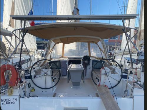 Segelyacht Oceanis 411 chartern in Palairos Marina