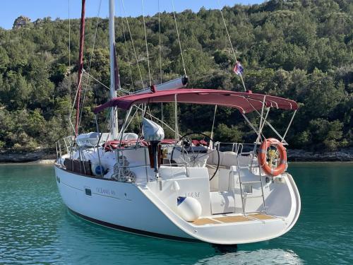 Segelyacht Oceanis 411 Celebration Yachtcharter in Omis Marina