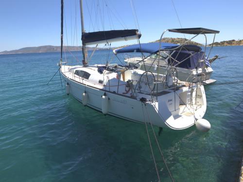Yacht Oceanis 423 Yachtcharter in Hafen von Pachi