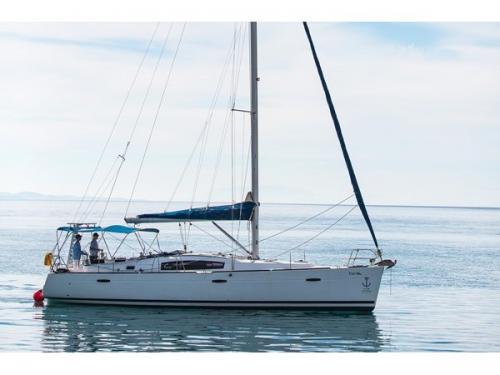 Segelboot Oceanis 43 chartern in Nikiana