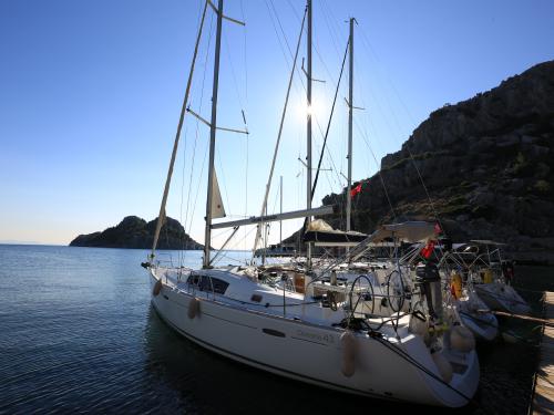 Sailing yacht Oceanis 43 available for charter in Adakoy Marina