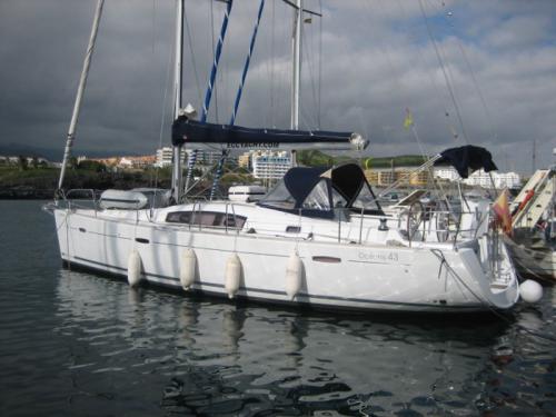 Segelyacht Oceanis 43 Yachtcharter in Marina La Lonja