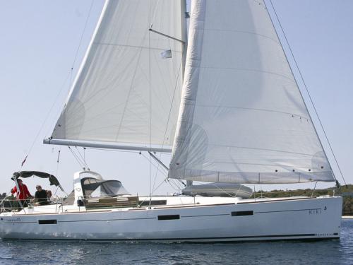 Segelyacht Oceanis 45 chartern in Marina Frapa